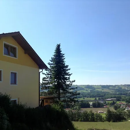 ホームステイ Haus Margit